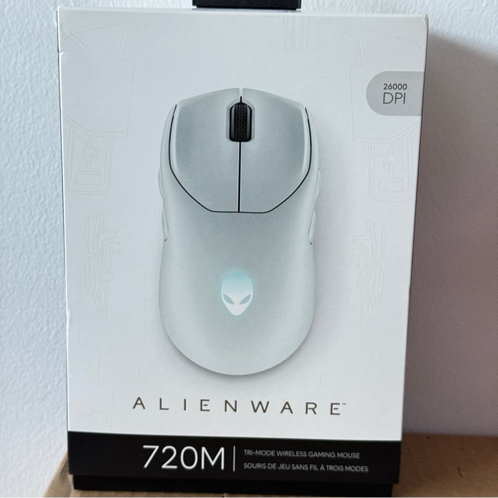 Alienware AW720M Tri-Mode Wireless Gaming Mouse - 2.4GHz Wireless - Lunar Light